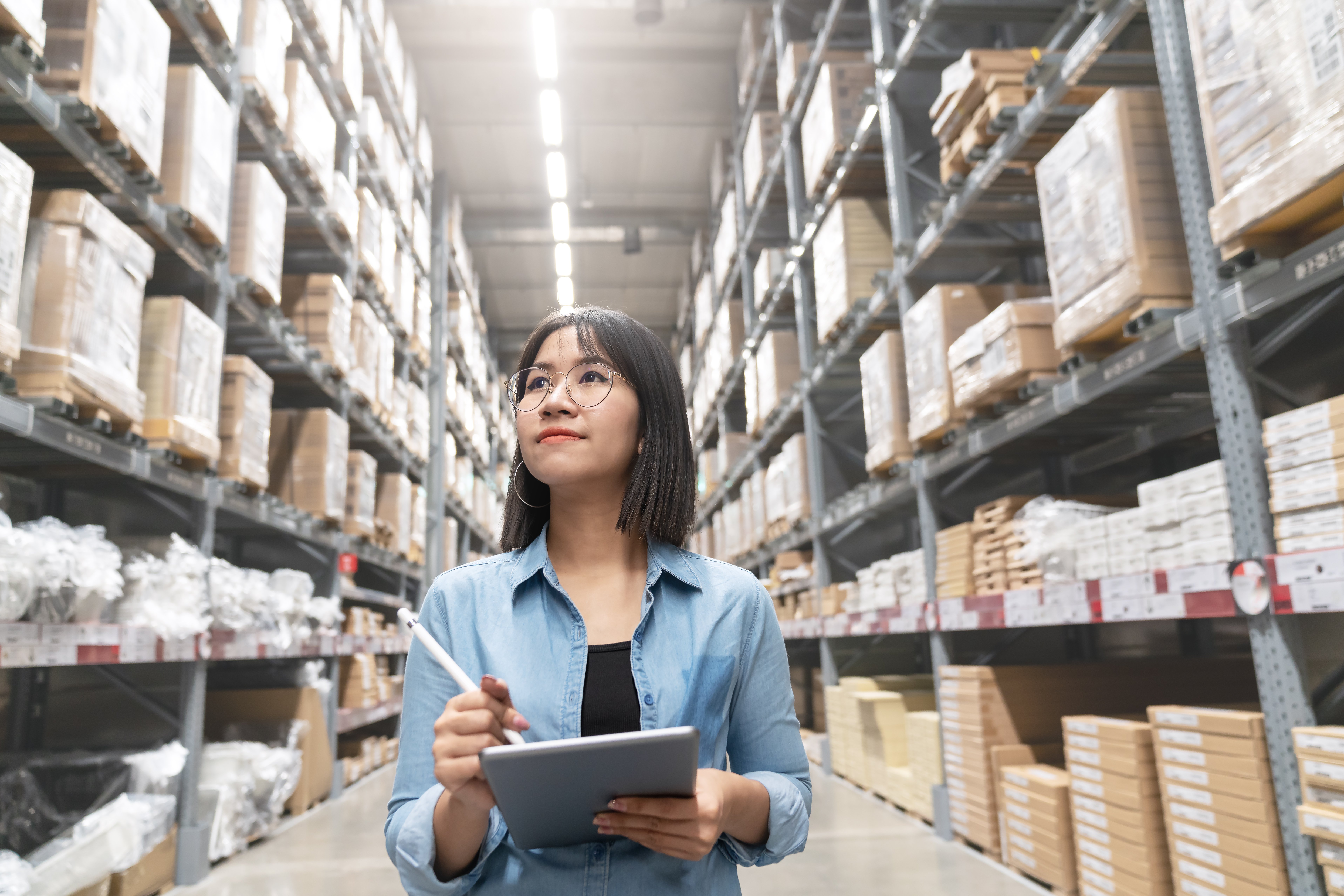 Distributor dengan kotak